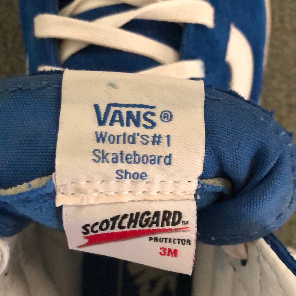 Vans - Picture 3 of 3